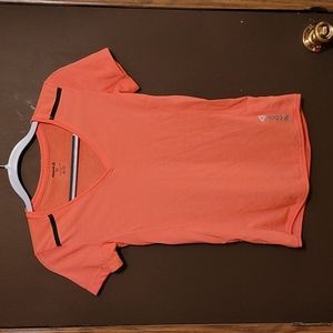 Reebok xs pullover t-shirt